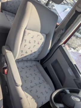 Volkswagen Caravelle T5 T5 Multivan 2.5 TDI 130KM 2008 Volkswagen Caravelle VW T5 Caravella 9-osobowy LONG 2.5 Diesel 130KM, zdjęcie 11