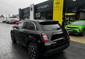 Fiat 2025 Fiat 600 Hybrid 145 KM Seria 2 Najbogatsza wersja Nowy 1.2 Hybryda, zdjęcie 7