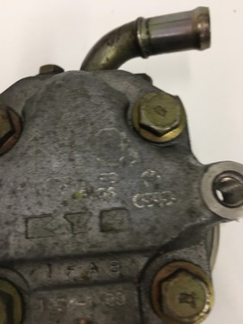 AUDI A4 B6 ČERPADLO SERVA 8E0145153ES