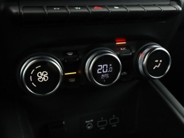 Renault Captur II 2022 Renault Captur HEV automat full LED navi klima, zdjęcie 27