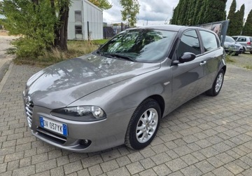 Alfa Romeo 147 Hatchback 1.6 TS 16v 105KM 2009