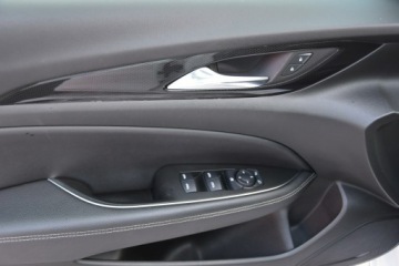 Opel Insignia II Grand Sport Facelifting 2.0 Turbo  200KM 2020 Opel Insignia 2.0Turbo 200KM Automat 2020r. Salon, zdjęcie 29