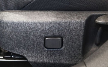 Toyota Corolla XII TS Kombi Facelifting 1.8 Hybrid 140KM 2023 Toyota Corolla 1.8 Hybrid Comfort LPG 1.8 BenzynaLPG 140KM, zdjęcie 18