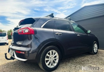 Kia Niro I Crossover 1.6 GDi Hybrid 141KM 2017 Kia Niro Bezwypadkowa, FV23, KredytowanieLeasing, XL, gwarancja 12m gethelp, zdjęcie 8