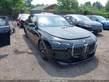 BMW Seria 7 G70 2024 BMW Seria 7 2024r, 740I, XDrive, 3.0L 3.0 Benzyna 375KM, zdjęcie 1