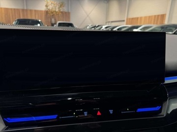 BMW Seria 5 G90-91 Sedan Plug-In 3.0 50e 489KM 2025 BMW Seria 5 550e xDrive Sport Sedan 3.0 (489KM) 2025, zdjęcie 8