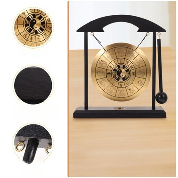 DEKORACJA STOŁU GONGOWEGO, BIURKO, METALOWY GONG, SCENA, UKŁAD GONGU