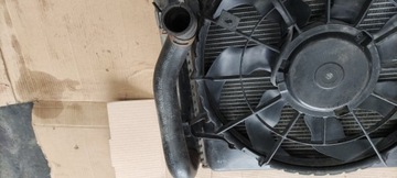 HYUNDAI I30 - chłodnica z wentylatorem