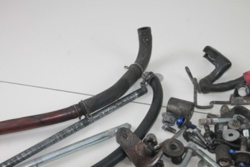 HONDA XRV 750 AFRICA КОМПЛЕКТ БОЛТОВ С ДВУМЯ ВИНТАМИ