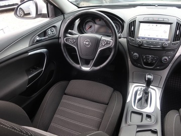 Opel Insignia I Hatchback Facelifting 1.6 CDTI Ecotec 136KM 2015 Opel Insignia 1.6 CDTI, Automat, Navi, Klima, zdjęcie 6