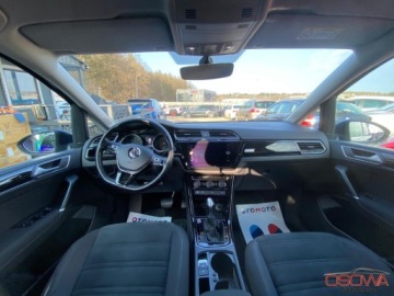 Volkswagen Touran III 1.4 TSI 150KM 2017 Volkswagen Touran 1.4 tsi 150 KM pasek nowy polski salon high line f-k VAT, zdjęcie 33
