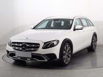 Mercedes Klasa E W213 All-Terrain 2.0 220d 194KM 2017 Mercedes E E 220 d 4MATIC, 1. Właściciel, zdjęcie 1