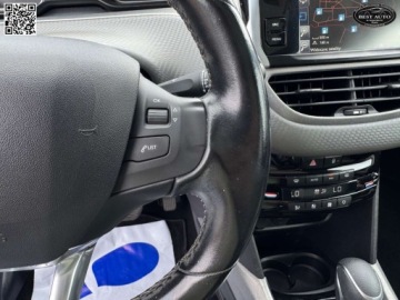 Peugeot 2008 I SUV Facelifting 1.2 PureTech 110KM 2016 Peugeot 2008 SW - Szwajcaria - Po serwisie ( Rozrzad, olej , filtry ..) Au, zdjęcie 34
