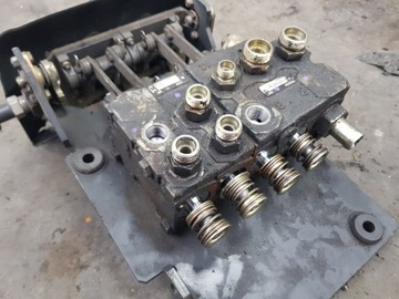 4-СЕКЦИОННЫЙ РАСПРЕДЕЛИТЕЛЬ STILL R60 20 25 30