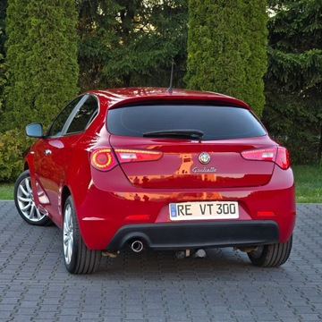 Alfa Romeo Giulietta Nuova II Hatchback 5d Facelifting 1.6 JTDM-2 120KM 2015 Alfa Romeo Giulietta 1.6 120KM JTDM 16V Sport, zdjęcie 14