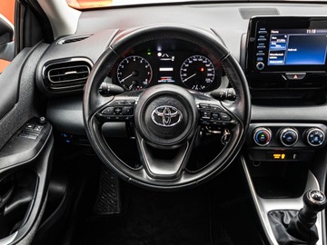 Toyota Yaris IV Hatchback 1.0 VVT-i 72KM 2022 TOYOTA Yaris 1.0 Comfort Hatchback 72KM 2022, zdjęcie 9