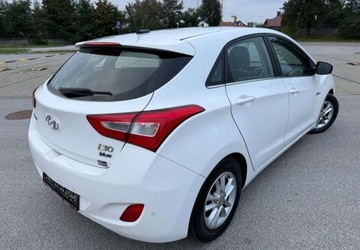Hyundai i30 II Hatchback 3d 1.6 GDI 135KM 2013 Hyundai i30 Hyundai i30 blue 1.6 GDI YES Gold 1.6 Benzyna 135KM, zdjęcie 16
