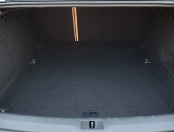 Audi A4 B8 Limousine Facelifting 1.8 TFSI 170KM 2014 Audi A4 1.8 TFSI, Salon Polska, Skóra, Xenon, zdjęcie 13