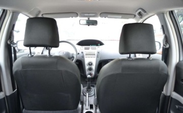 Toyota Yaris II Hatchback 5d 1.3 i VVT-i 86KM 2009 Toyota Yaris 1.3 VVTi - BEZWYPDAKOWE - Klimatyzacja - Niski przebieg 1.3, zdjęcie 30