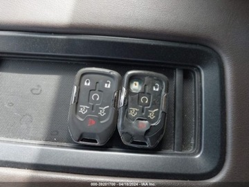 Chevrolet Suburban GMT900 2020 Chevrolet Suburban 2020 Chevrolet Suburban 2WD 4dr LT 5.3 Benzyna 355KM, zdjęcie 10