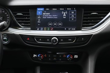 Opel Insignia II Grand Sport 1.6 CDTI  136KM 2018 Opel Insignia 1.6 CDTI, Automat, Navi, Klima, zdjęcie 12