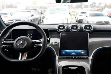 Mercedes GLC C254/X254 Coupe 2.0 200 204KM 2025 MERCEDES-BENZ GLC 200 4-Matic AMG Line 2.0 (204KM) 2025, zdjęcie 6