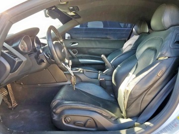 Audi R8 I Coupe 4.2 V8 FSI 430KM 2011 Audi R8 Coupe Quattro 2011 4.2 Benzyna 430KM, zdjęcie 7