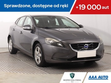 Volvo S40 II 2.0 D3 150KM 2012