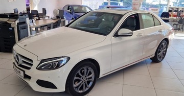 Mercedes Klasa C W205 Limuzyna 180 156KM 2018 Mercedes-Benz Klasa C C180 156KM FV23 W205 1.6 Benzyna 156KM, zdjęcie 1