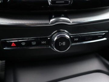 Volvo XC60 II Crossover D4 190KM 2018 Volvo XC60 D4, Salon Polska, Serwis ASO, 187 KM, zdjęcie 19
