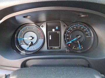 Toyota Hilux VIII Podwójna kabina Facelifting 2.8 D-4D 204KM 2023 Toyota Hilux Hilux Invincible 2.8 D-4D 204KM, automat - cesja leasingu 2.8, zdjęcie 15