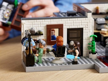 LEGO IDEAS 10291 Queer Eye — Квартира Fab Five
