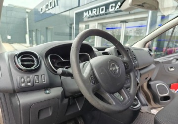 Opel Vivaro B Kombi Extra Long H1 2,9t 1.6 BiTurbo 140KM 2015 Opel Vivaro Opel Vivaro long,9-osobowy 1.6 Diesel 140KM, zdjęcie 10