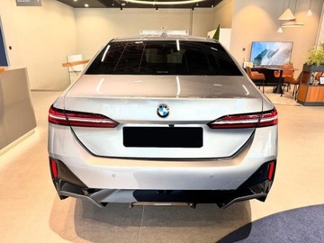 BMW Seria 5 G90-91 2026 BMW Seria 5 530e xDrive Sport Sedan 2.0 (299KM) 2026, zdjęcie 2