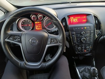 Opel Astra J GTC 1.4 Turbo ECOTEC 140KM 2017 Opel Astra GTC Zadbany bdb stan, zdjęcie 20