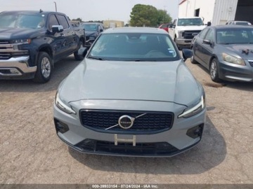 Volvo 2024 Volvo S60 2024r, Plus Dark, 2.0L 2.0 Benzyna 250KM, zdjęcie 2