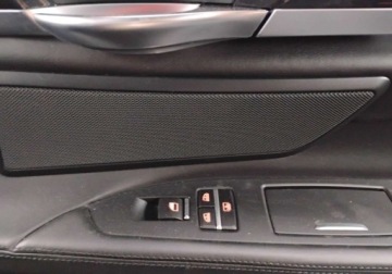 BMW Seria 7 F01 Sedan 750i 407KM 2011 BMW Seria 7 2011r, 4.4 Benzyna. X-DRIVE. Lekko uszkodzony tyl. Jezdzi., zdjęcie 12