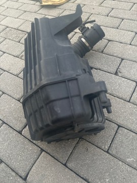 ALFA GIULIETTA 1.6 POUZDRO FILTRU VZDUCHU 51807532 51843853 51894468