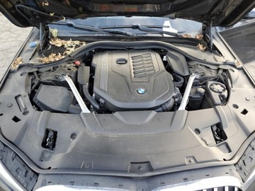 BMW Seria 7 G70 2022 BMW Seria 7 740i 2022 3.0l 3.0 Benzyna 335KM, zdjęcie 6
