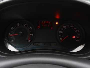 Renault Clio III Hatchback 5d 1.2 i 16V 75KM 2005 Renault Clio 1.2 16V , Klima, zdjęcie 10