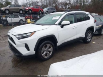 Toyota 2024 Toyota RAV4 2024 Toyota RAV4 XLE AWD (Natl) 2.5 Benzyna 203KM, zdjęcie 1