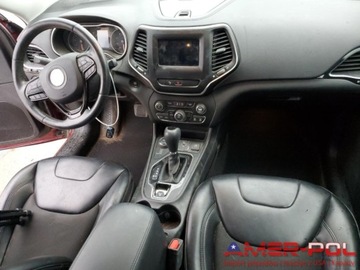 Jeep Cherokee V 2020 Jeep Cherokee _ LATITUDE PLUS_4x4_3.2 L_2020r 3.2 Benzyna 271KM, zdjęcie 6