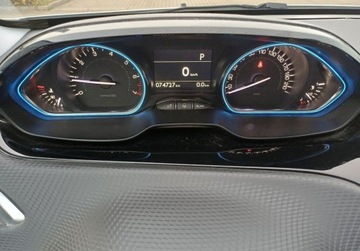 Peugeot 2008 I SUV Facelifting 1.2 PureTech 110KM 2018 Peugeot 2008 232 Allure 110 KM Automat I wl. Serwisowany w ASO GWARANCJA, zdjęcie 25