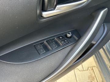 Toyota Corolla XII Sedan 1.6 Valvematic Dual VVT-i 132KM 2019 Toyota Corolla 1.6 132KM Comfort Kamera Cofania Ro, zdjęcie 22