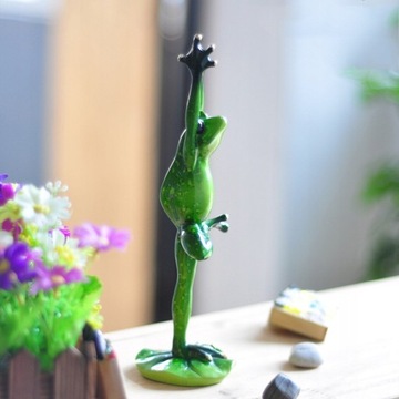 Креативная 3D-модель фигурки лягушек из смолы для йоги