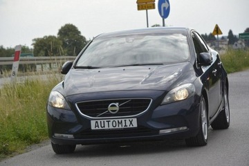 Volvo V40 II Hatchback 1.6 D2 115KM 2014 Volvo V40 1.6 HDi automat nawi kamera serwis ASO