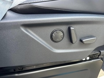 Ford Tourneo Custom II  L1 2.0 EcoBlue 170 KM 170KM 2025 Ford Tourneo Custom L2 170KM A8 Titanium | OD RĘKI, zdjęcie 14