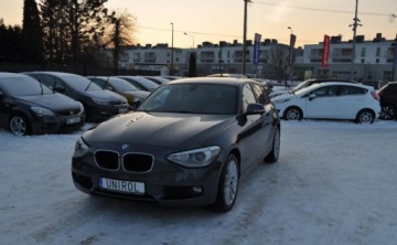 BMW Seria 1 F20-F21 Hatchback 5d 116i 136KM 2013 BMW Seria 1 SPORT Benzyna Nawigacja 1.6 Benzyna 136KM, zdjęcie 1