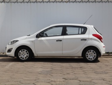 Hyundai i20 I Hatchback 5d Facelifting 1.1 CRDi 75KM 2014 Hyundai i20 1.1 CRDi, Salon Polska, Klima, zdjęcie 2