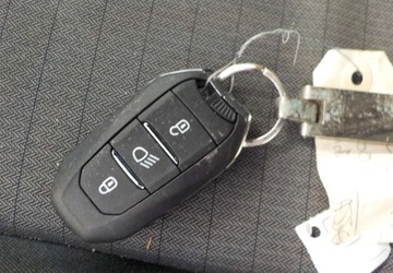 Peugeot 2008 II SUV 1.2 PureTech 130KM 2023 Peugeot 2008 Okazja 1.2 Benzyna 130KM, zdjęcie 25